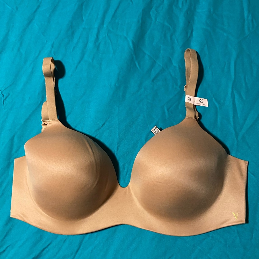 Victoria’s Secret • Nude Wireless Bra - 36D